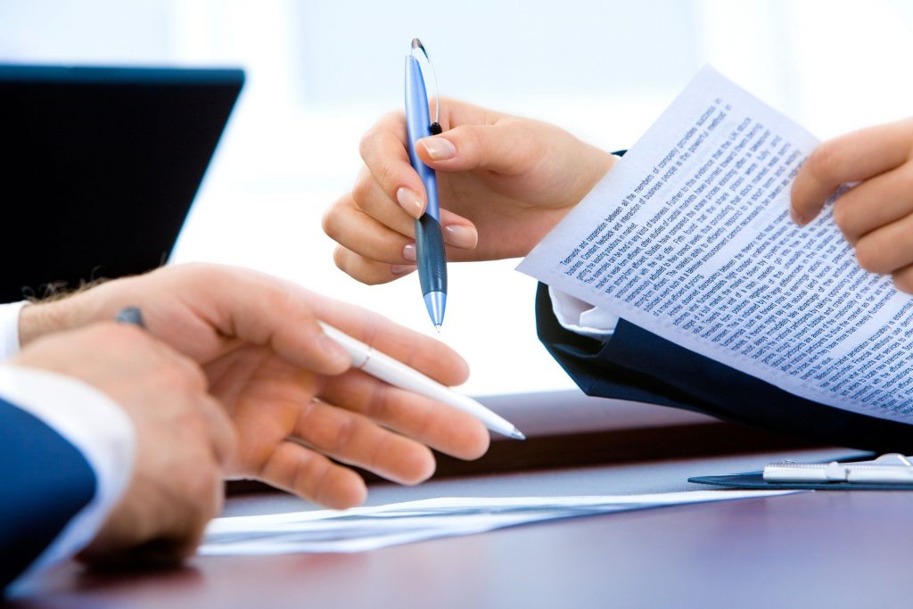 starting a business - signing a contract